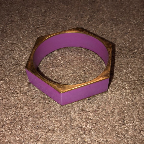 Bracelets - Picture 1 of 4